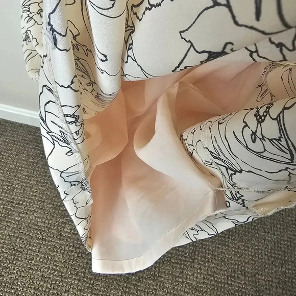 Ann Taylor LOFT Cream Peach‎ Black Floral Dress Size MP - Picture 6 of 8